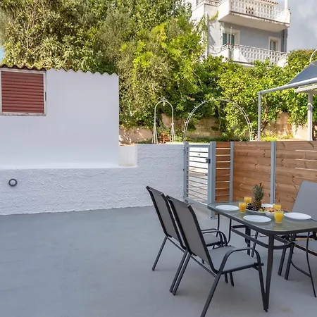 Διαμέρισμα Lithostroto Retreat #2 *